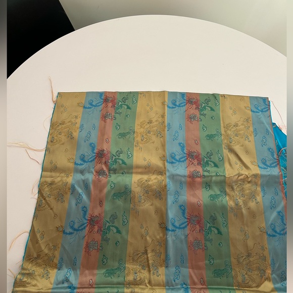 Piece of Chinese silk mix fabric - Picture 3 of 3